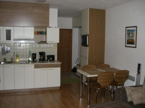 Отель Horec Apartment 2, Доновалы